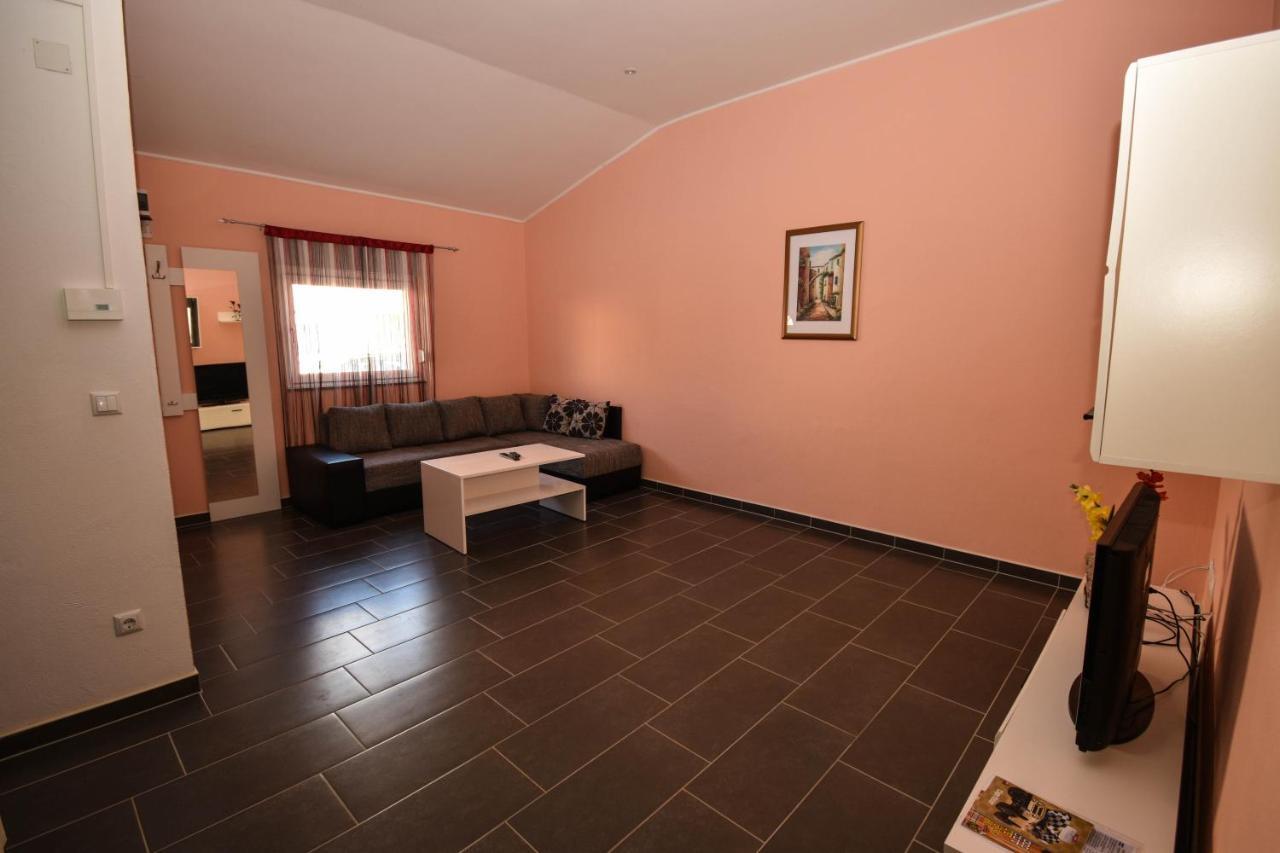 Apartmani Lukic Vir Exterior photo